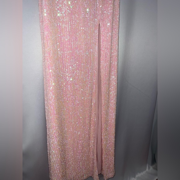 Sparkly pink Maxi dress worn only once - Picture 6 of 11